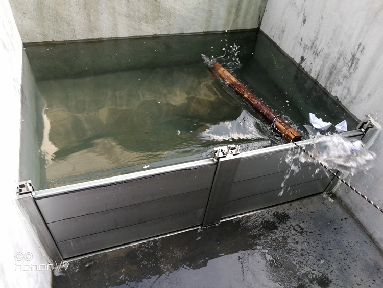 ZXFB-650型防淹挡板耐冲击主图03.jpg